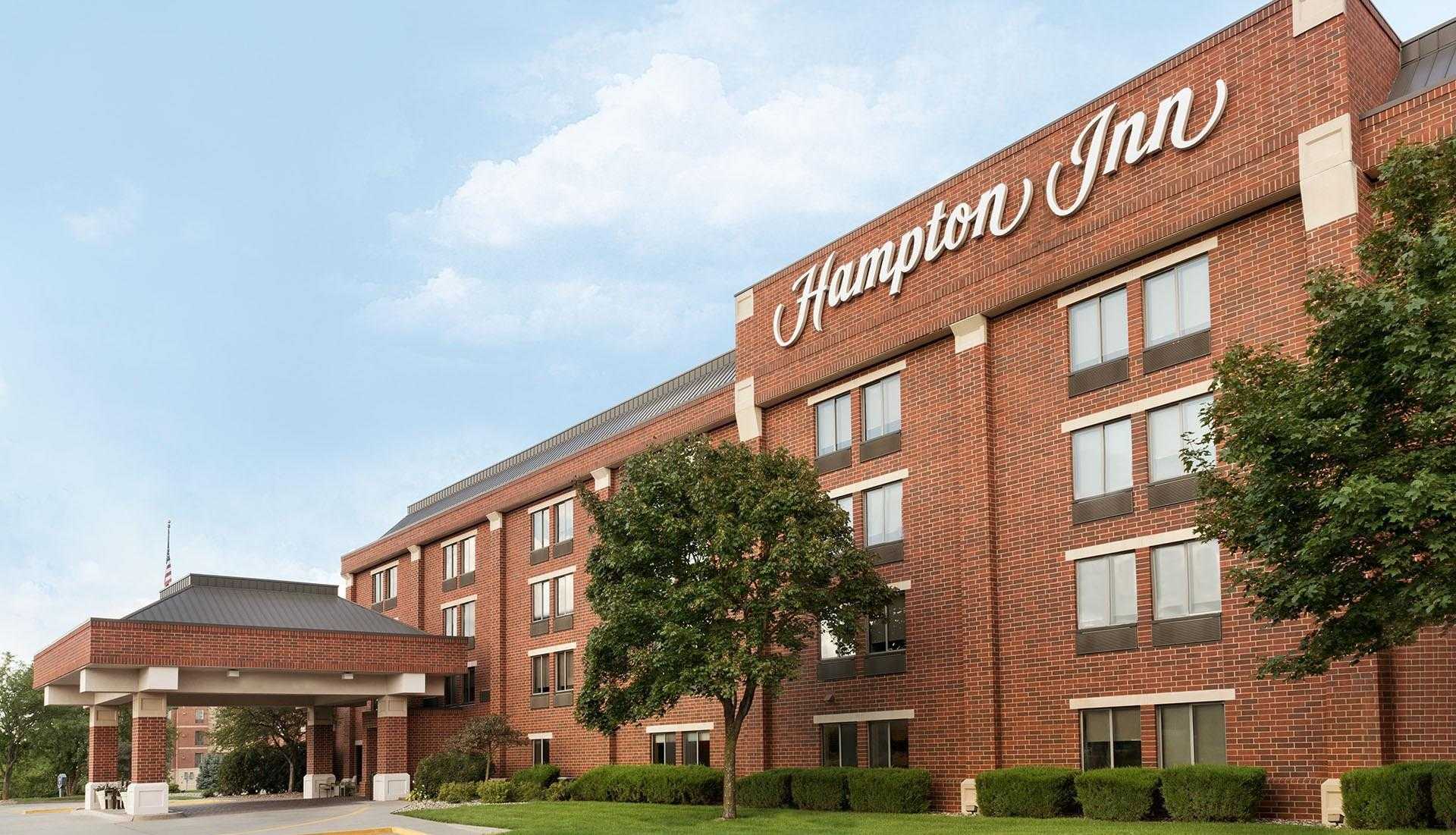 Hampton Inn West Des Moines Lake Drive in West Des Moines, IA