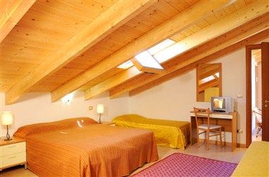 รูปสถานที่จัดงาน