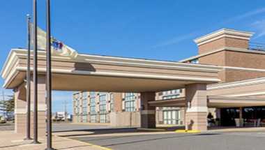 Days Hotel by Wyndham Toms River Jersey Shore в Toms River, NJ