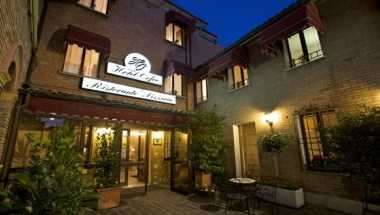 Hotel Orfeo di Radi Alfeo in Fano, IT