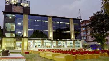 Hotel Palm Springs Medi Spa & Stays a New Delhi, IN