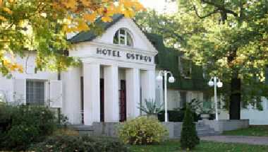 Hotel Ostrov в Nymburk, CZ