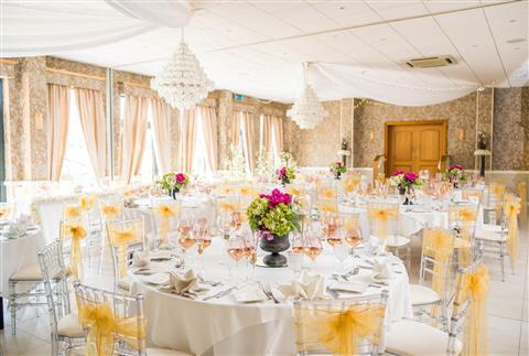 Guildford Manor Hotel & Spa в Guildford, GB1