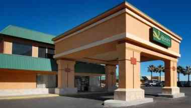 Quality Inn and Suites Airport, El Paso, TX