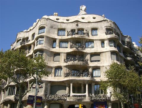 拉佩德雷拉-米拉之家