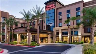 Hampton Inn & Suites Phoenix Glendale-Westgate image