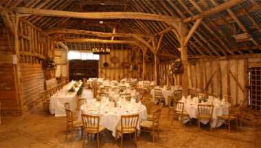 Preston Priory Barn a Sudbury, GB1