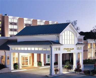 The Ethan Allen Hotel в Danbury, CT