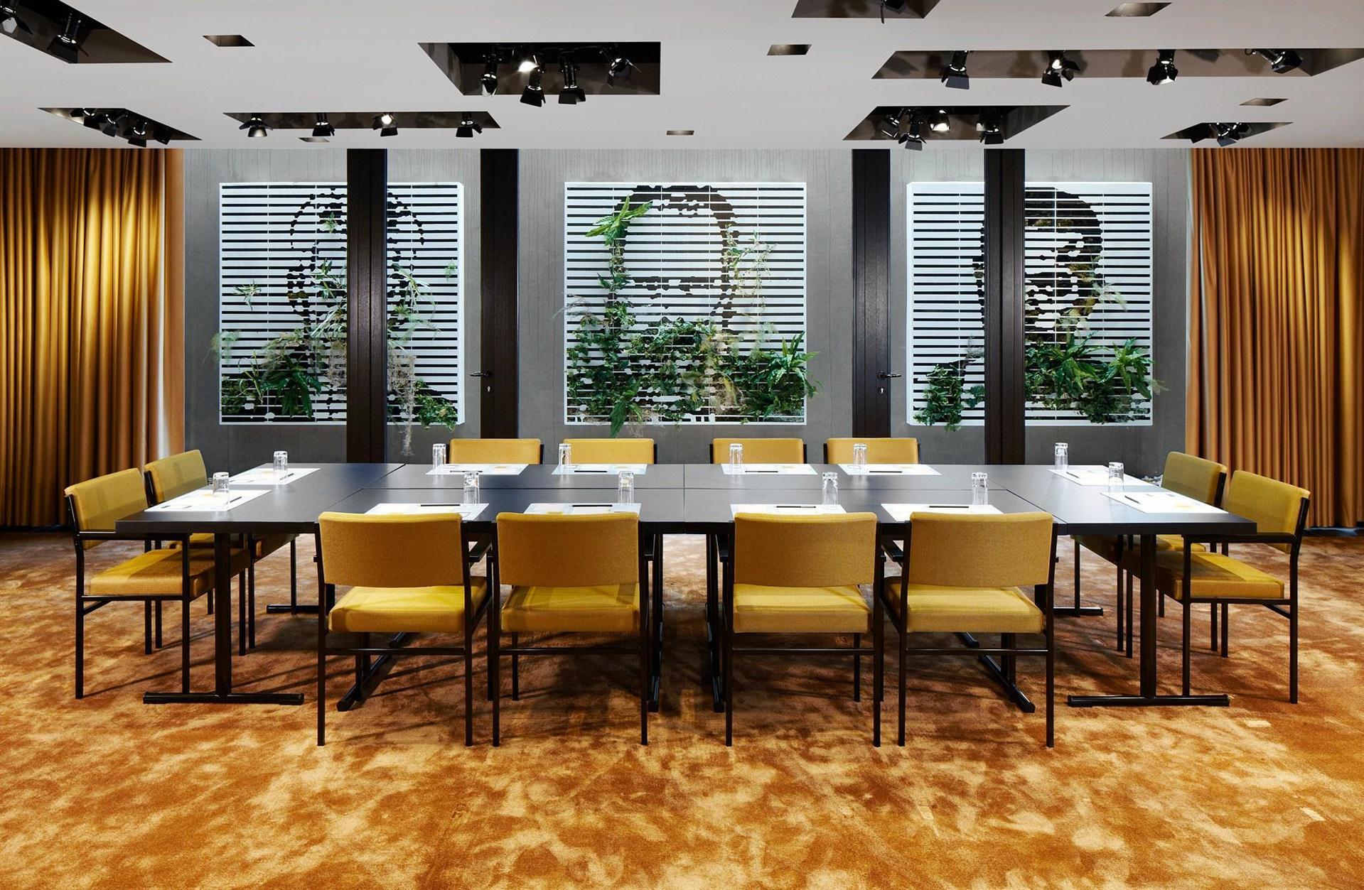 25hours Hotel The Goldman image