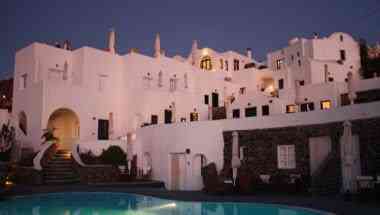 Finikia Place в Santorini, GR