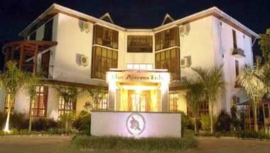 The African Tulip à Arusha, TZ