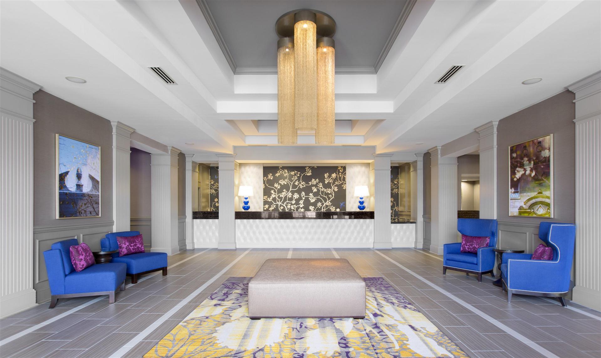 DoubleTree by Hilton Hotel Savannah Historic District image