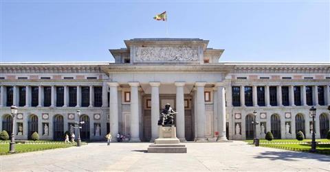 Tour the Paseo del Arte