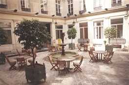 Espace Vinci à Paris, FR