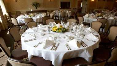 The Farmhouse By Landmark в Hampton, NJ