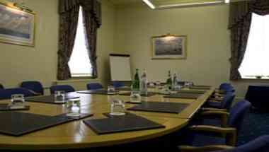 Park House - Office Space Swindon в Swindon, GB1