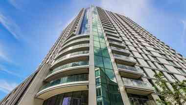 Altitude E1 by Skyline a London, GB1