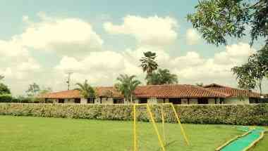 Hotel Resort El Eden в El Cerrito, CO