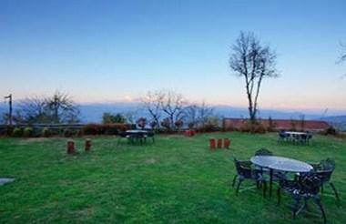 Chevron Eco Lodge в Kausani, IN