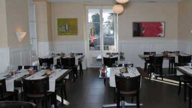 Auberge de la Gare Grandvaux a Bourg-en-Lavaux, CH