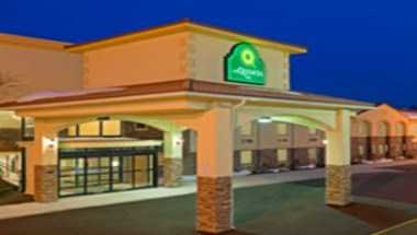 La Quinta Inn by Wyndham West Long Branch в West Long Branch, NJ
