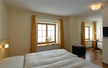 รูปสถานที่จัดงาน