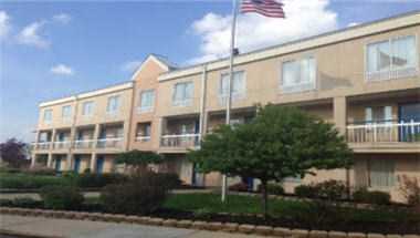 Baymont by Wyndham Kalamazoo East a Kalamazoo, MI