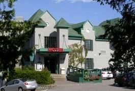 Hotel Le Petit Manoir du Casino i La Malbaie, QC