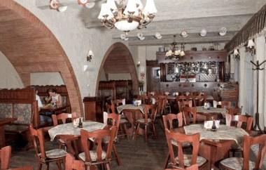 Rozsa Csarda & Hotel Huber a Hegyeshalom, HU