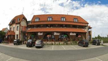 Rozsa Csarda & Hotel Huber a Hegyeshalom, HU