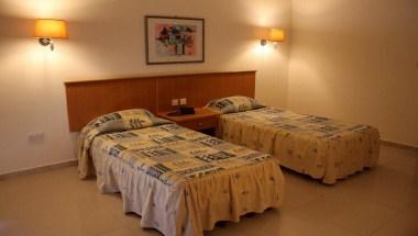 Pebbles Resort a St. Paul's Bay, MT