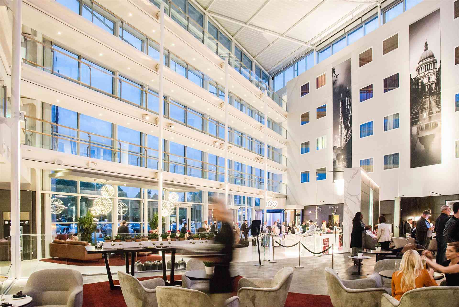 Radisson Blu Hotel London Stansted Airport в Stansted, GB1