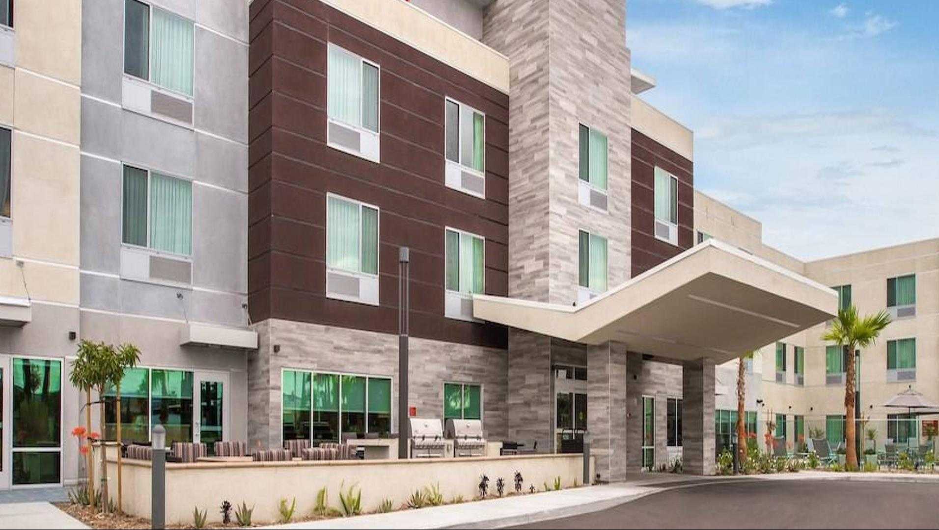 TownePlace Suites by Marriott San Bernardino Loma Linda в Loma Linda, CA