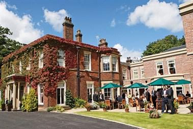 Farington Lodge в Preston, GB1