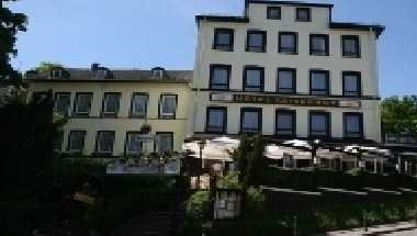 Hotel & Restaurant Kaiserhof a Bad Schwalbach, DE