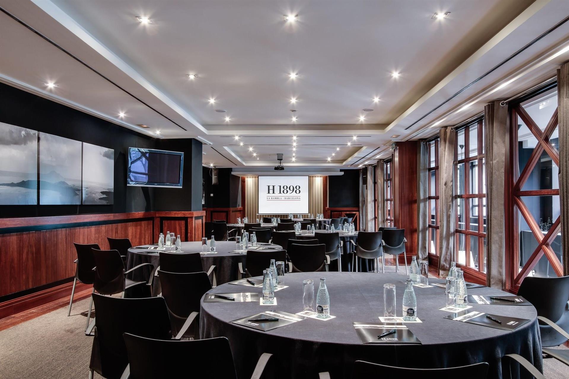 ミーティングルームの画像