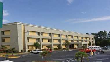 Quality Inn and Suites Atlanta Airport South i College Park, GA