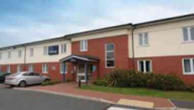 泰恩河畔纽卡斯尔, GB1 的 Travelodge Newcastle Gosforth Hotel