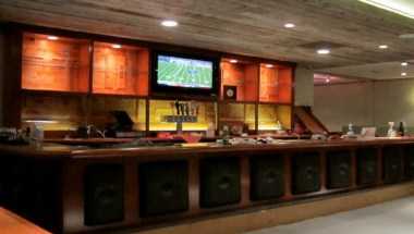 The 3rd Corner Wine Shop & Bistro - Encinitas в Encinitas, CA