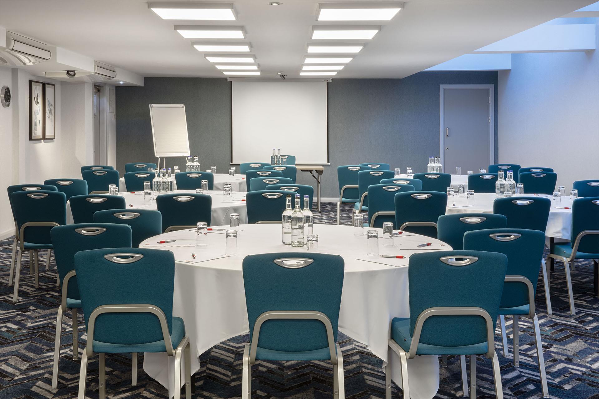 Leonardo Hotel London Heathrow Airport image