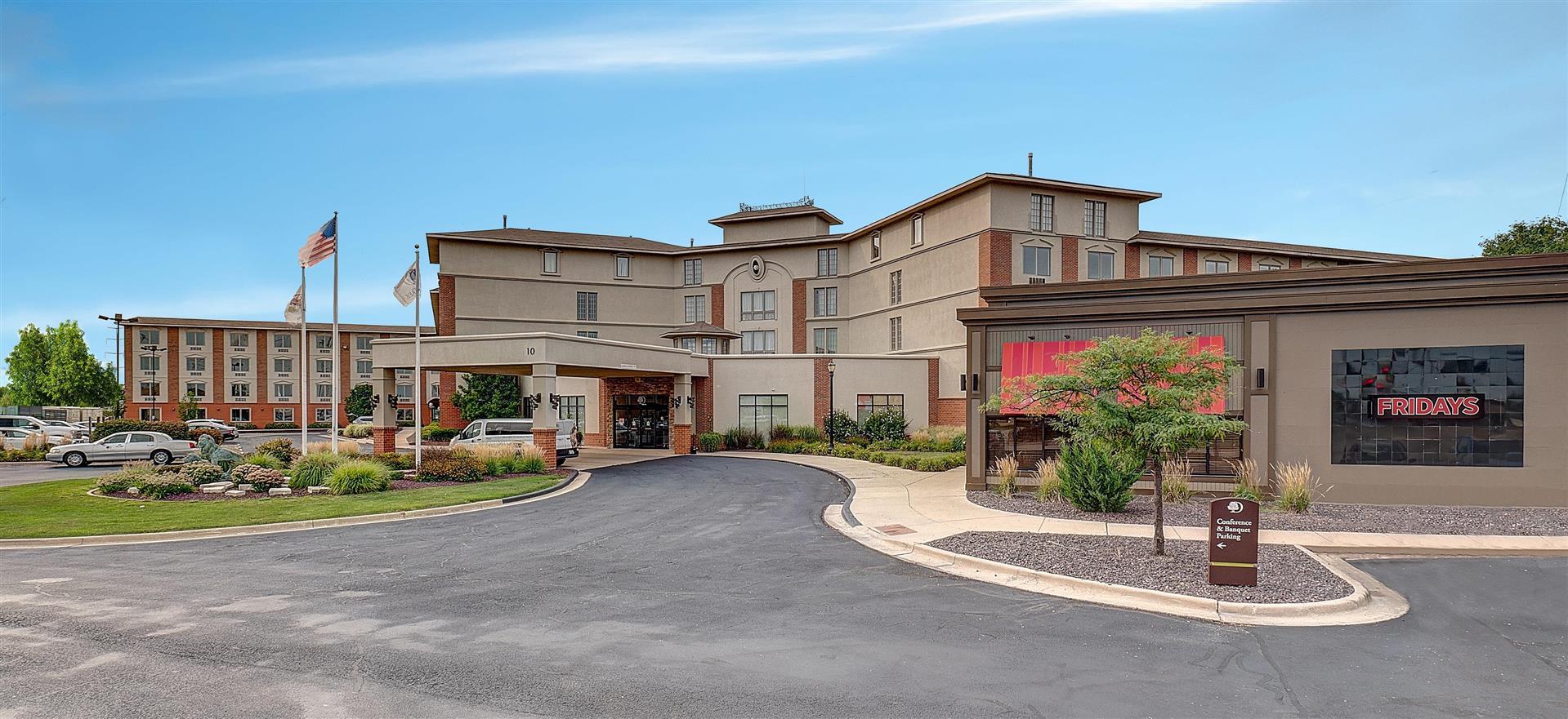 DoubleTree by Hilton Hotel Bloomington image