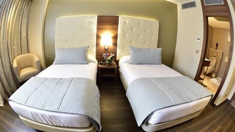 AZ Hotel Kouba в Algiers, DZ