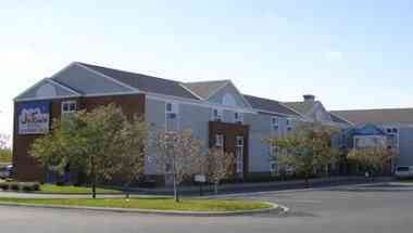 Intown Suites - Minneapolis North, Coon Rapids, MN