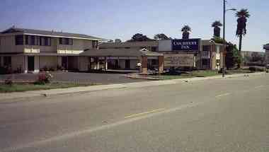 Courtesy Inn a San Simeon, CA