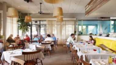 Perla's Seafood & Oyster Bar в Austin, TX