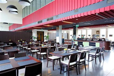 Globall Hotel **** a Telki, HU