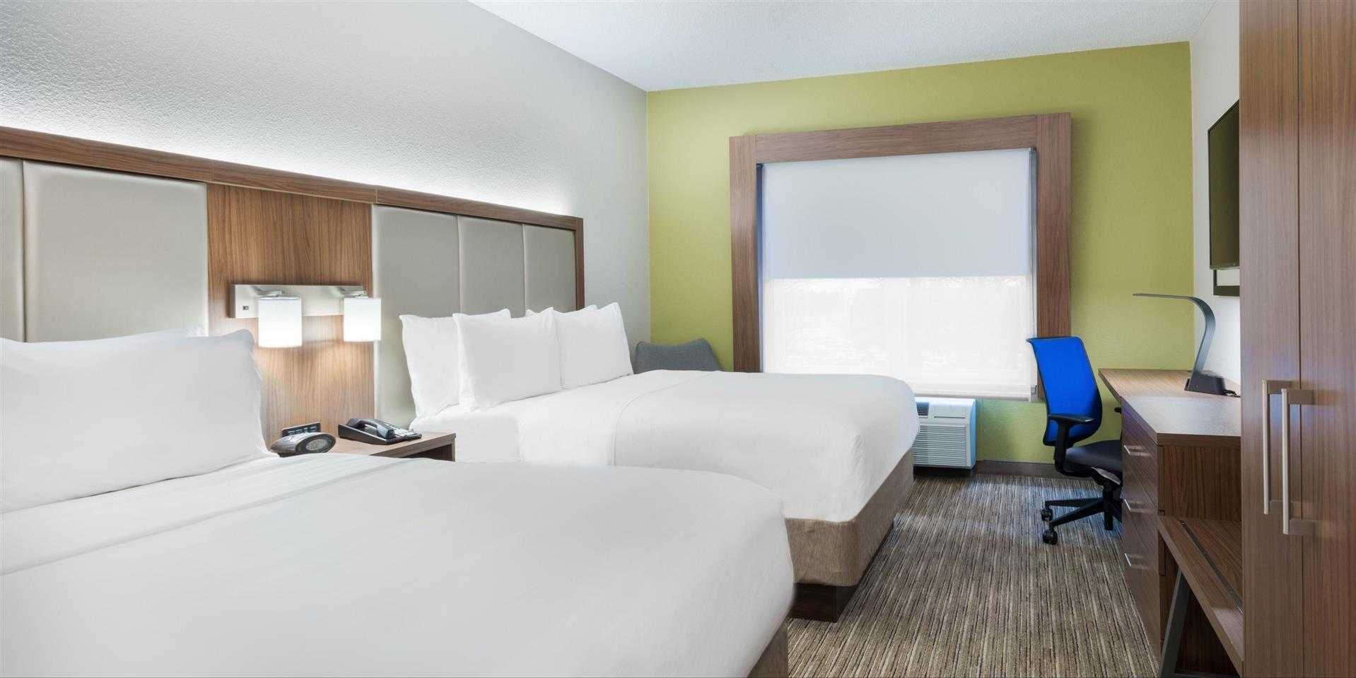 Holiday Inn Express & Suites Columbus East - Heath in ฮีท, OH