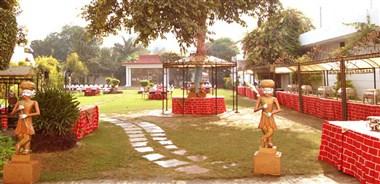 Hotel Jewel's a Karnal, IN