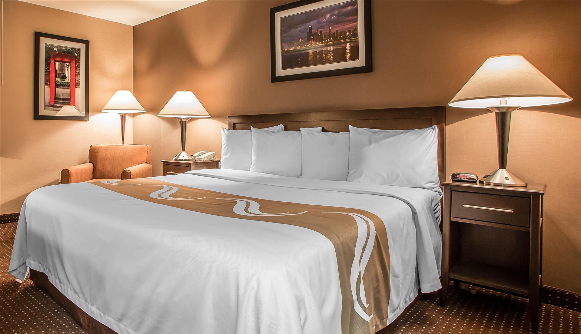 Quality Inn Elgin I-90 image