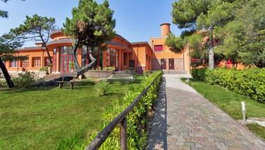 Hotel & Residence Regina del Mare Resort - Tirrenia image